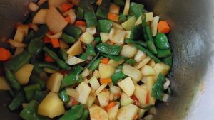 zelenjavna juha s stročjim fižolom